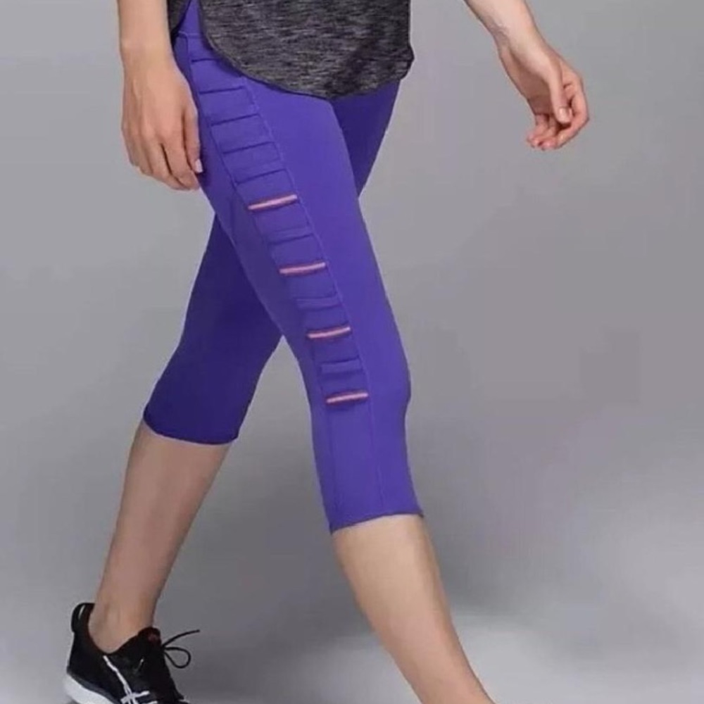 Lululemon Breezy Crop